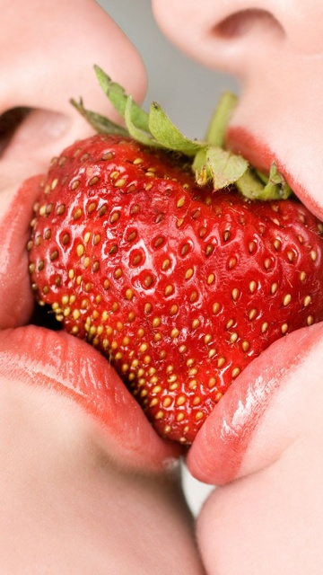 Hot strawberry kiss
